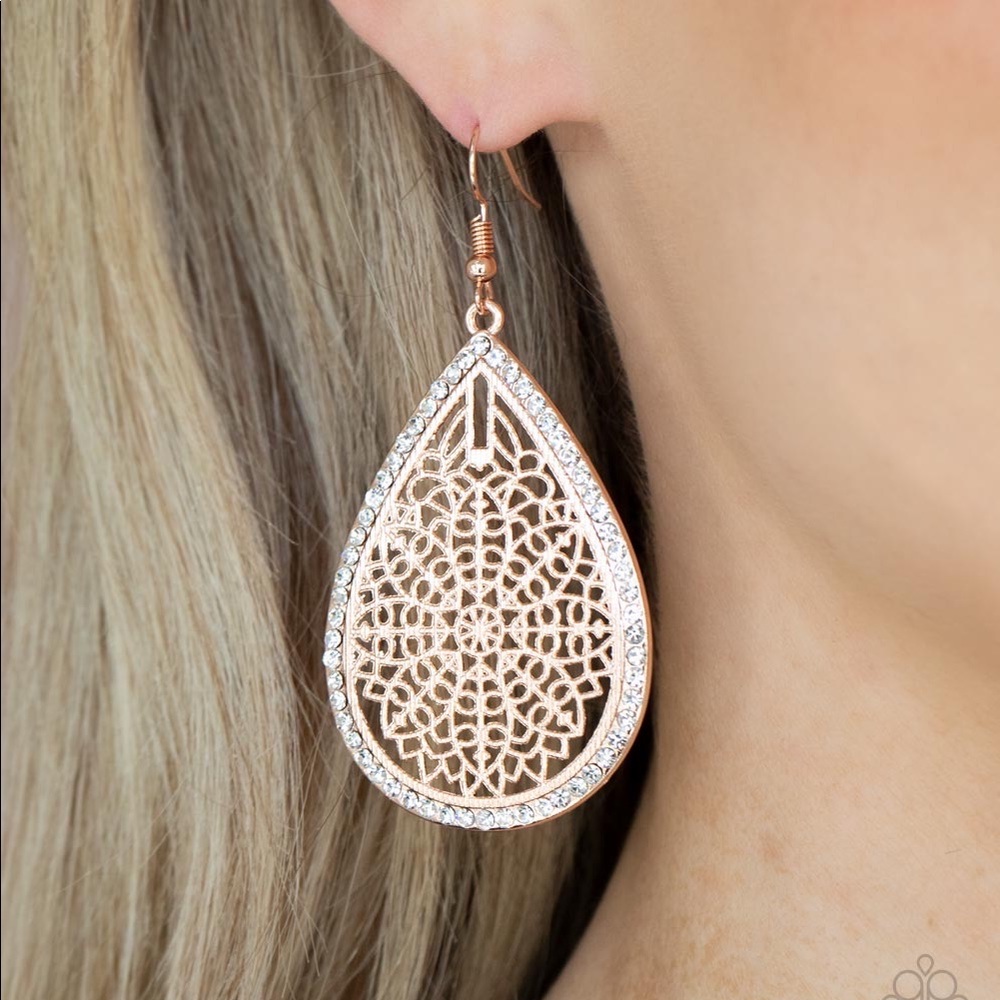 ❤️Fleur de Fantasy Earrings